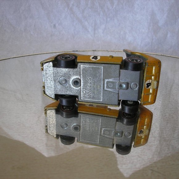 Hot Wheels Redline McLaren M6A Orange Enamel (US) - Picture 10 of 10